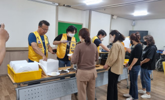 창원천마라이온스클럽 중식 후원 행사